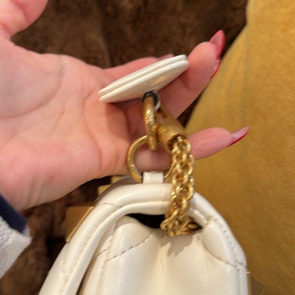 Valentino Roman Stud shoulder Handbag - Picture 6 of 11